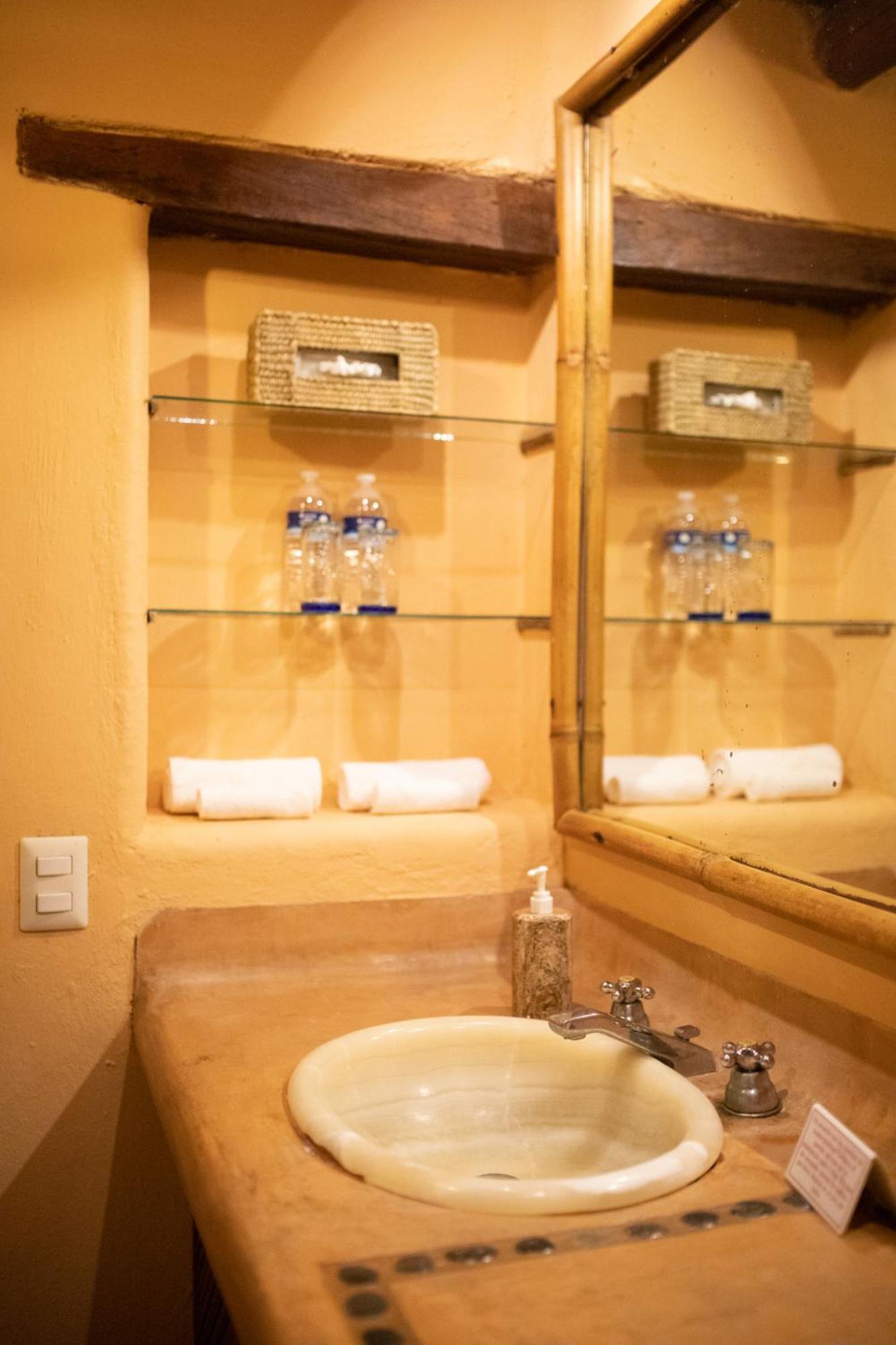 Puertas Paraiso Hotel Boutique Zihuatanejo Esterno foto