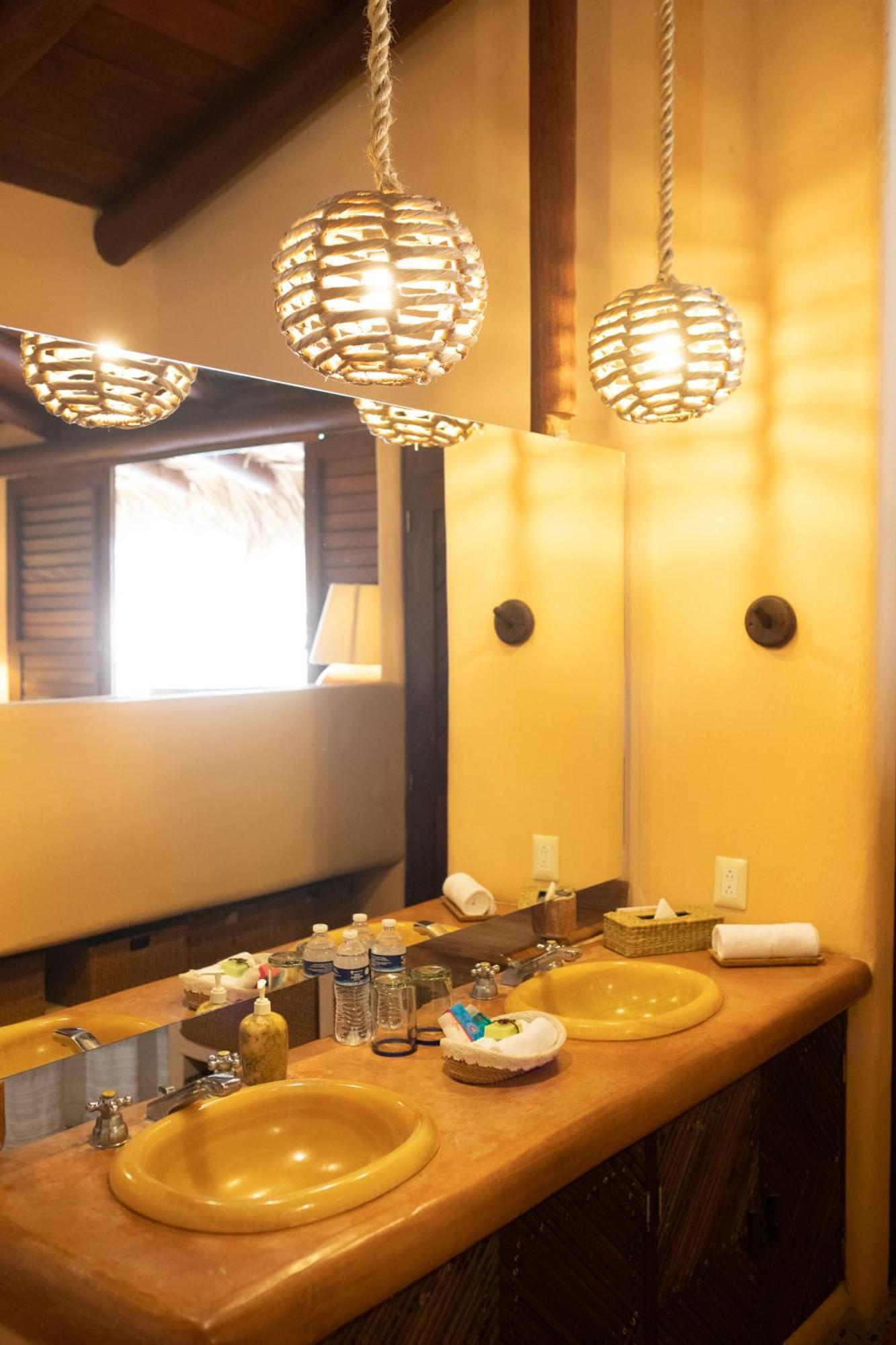 Puertas Paraiso Hotel Boutique Zihuatanejo Esterno foto