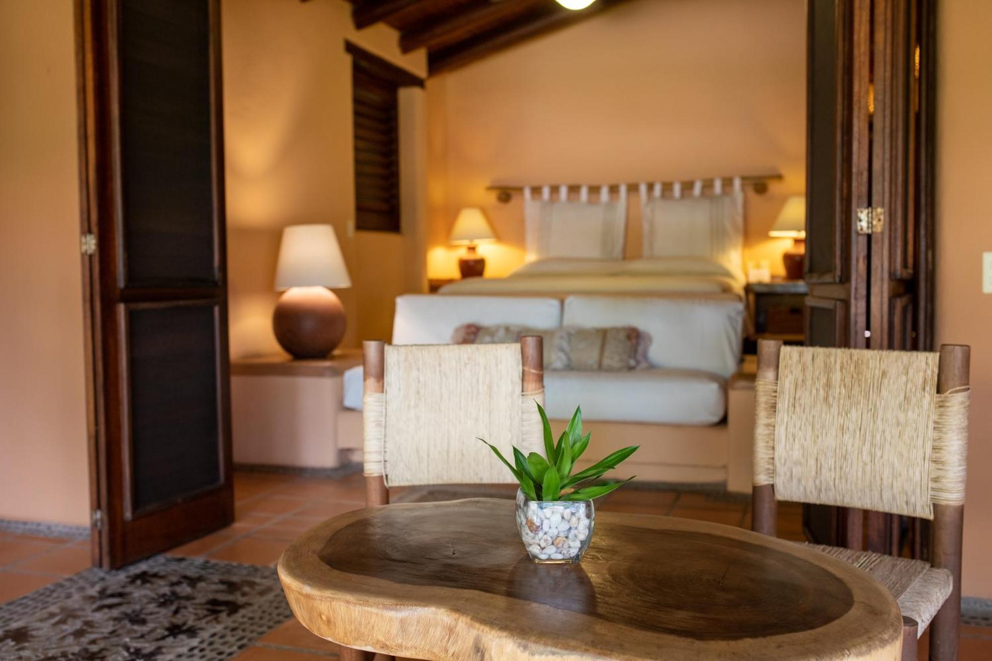 Puertas Paraiso Hotel Boutique Zihuatanejo Esterno foto